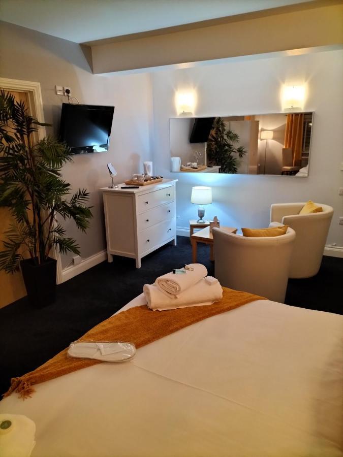 גטשהד Sutherlands Hotel מראה חיצוני תמונה