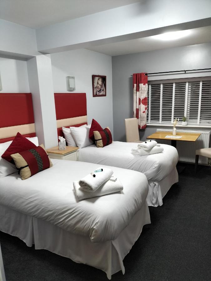 גטשהד Sutherlands Hotel מראה חיצוני תמונה