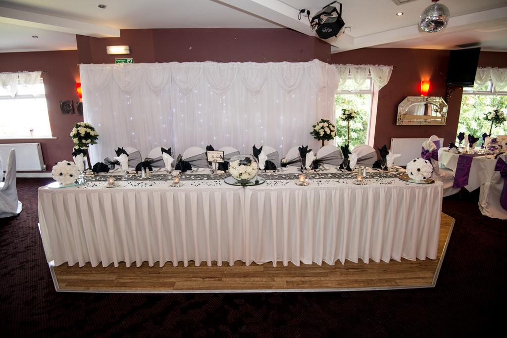 גטשהד Sutherlands Hotel מראה חיצוני תמונה