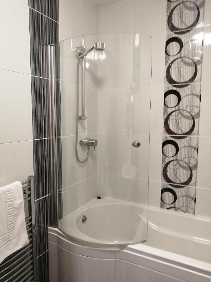 גטשהד Sutherlands Hotel מראה חיצוני תמונה